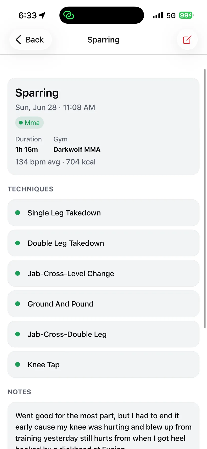 An iVenza sparring session: duration, gym, average heart rate and calories burned, a list of techniques drilled, and personal notes.